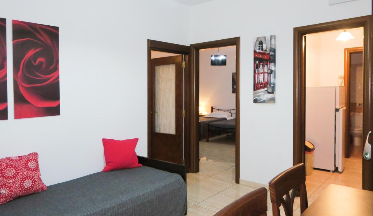Kallisti Apartments Скиатос Экстерьер фото