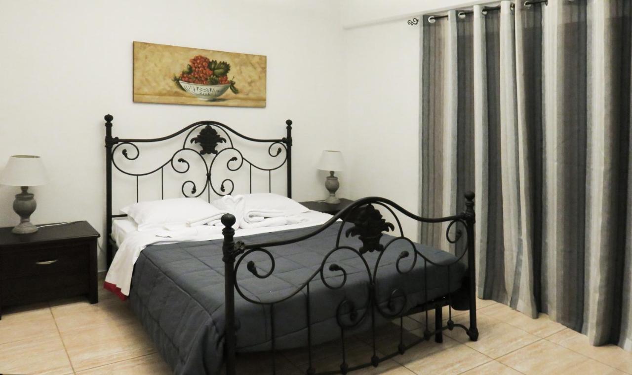 Kallisti Apartments Скиатос Экстерьер фото