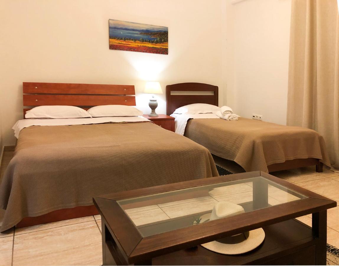 Kallisti Apartments Скиатос Экстерьер фото